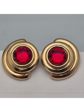 ✨2/$10✨ Red Garnet Crystal Stud Earrings Gold Tone Bold Vintage